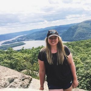 Meet your Posher, Abby